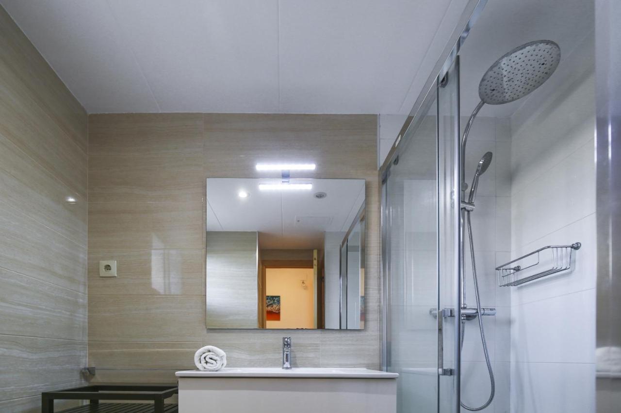 Guillem Planetcostadorada Cambrils Exterior photo