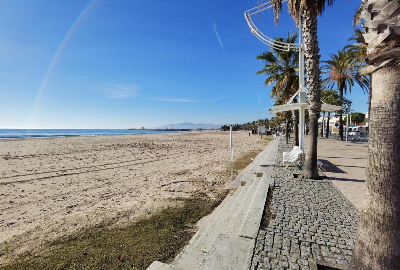Guillem Planetcostadorada Cambrils Exterior photo