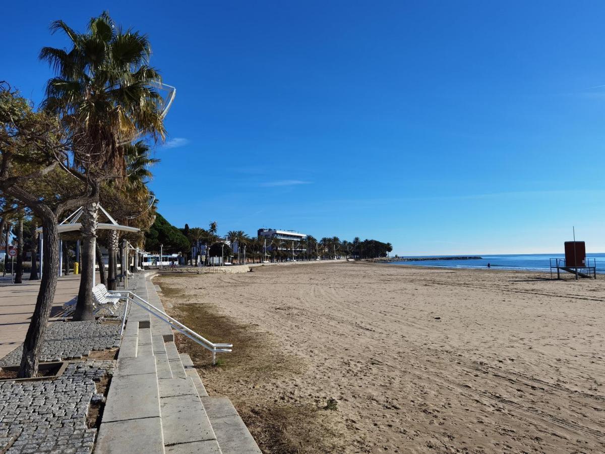 Guillem Planetcostadorada Cambrils Exterior photo